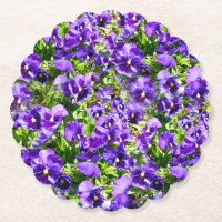 Meer der Stille: Das wunderschöne Lila Pansy-Feld