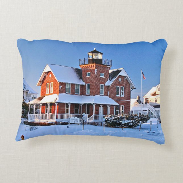 Meer geumgürteter Leuchtturm, New-Jersey Dekokissen (Rückseite)