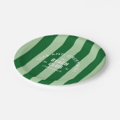 Meer und Grüße Der Beach Club Grüner Streifen Pappteller (Schrägansicht)