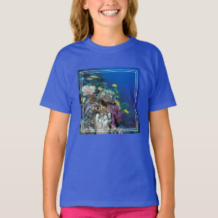 Meerbarben Schwarm um kleines Korallenriff T-Shirt