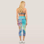 MEERESDRAGON in Blue Gold Yellow Pink Fantasy Capri Leggings (Rückseite)