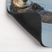 Meeresotter, der im Ozean zurückschweben Mousepad (Ecke)