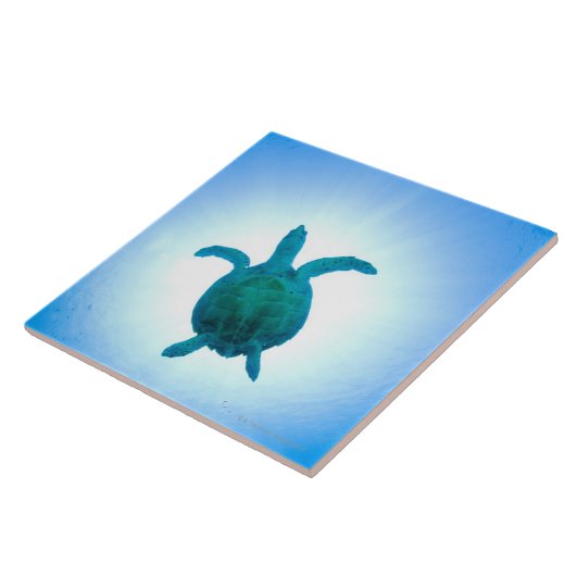 Meeresschildkröte, die underwater schwimmt fliese (Seite)