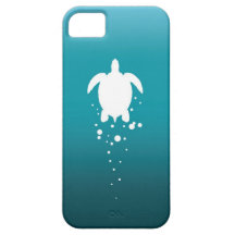 Meeresschildkröte u. Blasen gegen blaugrünen Ozean