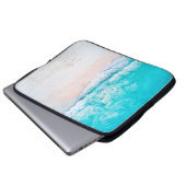 Meeresstrand, schöne Landschaft, Reisethema. Laptopschutzhülle (Vorne Knopf)