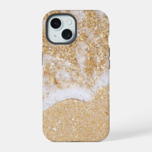 Meereswellen am Sandstrand, iPhone 15 Hülle