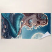 Meerjungfrau am Strand in der Nacht Strandtuch (Vorderseite)