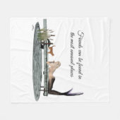 Meerjungfrau auf Bootsdock Fleece Blanket (Vorderseite (Horizontal))