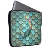 Meerjungfrau auf Meerjungfrau-Schwanz-Skala Laptopschutzhülle (Vorne Rechts)