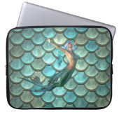 Meerjungfrau auf Meerjungfrau-Schwanz-Skala Laptopschutzhülle (Vorderseite)