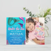 Meerjungfrau-Foto unter dem Meeresbecken Geburtsta Einladung (Stehend Vorderseite)