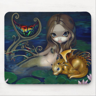 "Meerjungfrau mit einem goldenen Drachen" Mousepad
