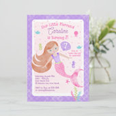 Meerjungfrau mit Rotem Haar Pink und Lila Geburtst Einladung (Stehend Vorderseite)