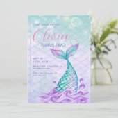 Meerjungfrau Schwanz unter Meer Lila Geburtstag Einladung (Stehend Vorderseite)