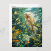 Meerjungfrau schwimmt in der Gelbfischschule Feiertagspostkarte (Vorne/Hinten)