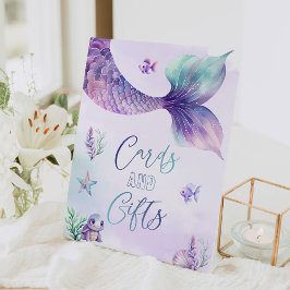 Meerjungfrau unter Meereskarten und Geschenke Sockelschild