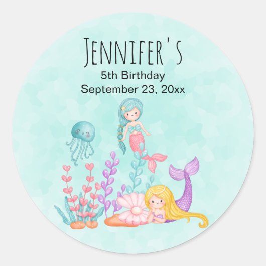 Meerjungfrauen und Quallen unter dem Meeresgrund Runder Aufkleber (Vorderseite)