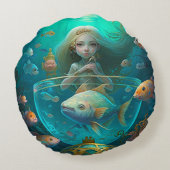 Meerjungfrauschwimmen nach Fischen Rundes Kissen (Rückseite)