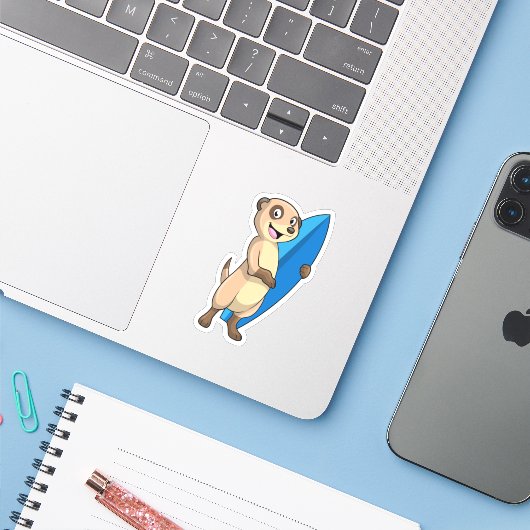 Meerkat als Surfer mit Surfboard Aufkleber (Laptop mit iPhone)
