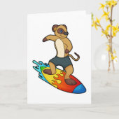 Meerkat als Surfer mit Surfboard Karte (Gelbe Blume)