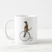 Meerkat auf Black Penny Farthing Kaffeetasse (Links)