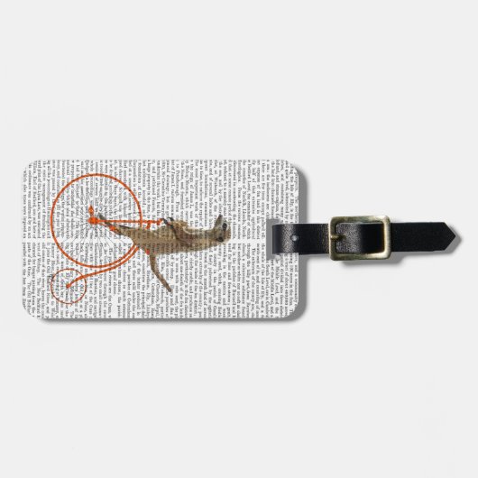 Meerkat auf Orange Penny Farthing Gepäckanhänger (Vorderseite horizontal)