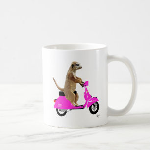 Meerkat auf rosa Moped Kaffeetasse