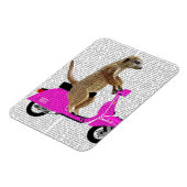 Meerkat auf rosa Moped Magnet (Linke Seite)