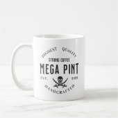 Mega Pint Strong Pirate Coffee Skull und Schwerter Kaffeetasse (Links)