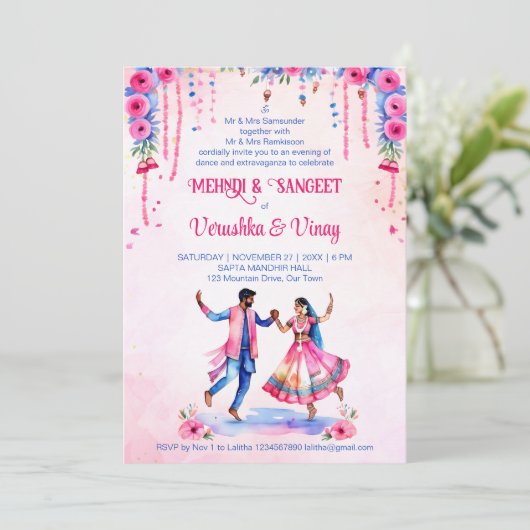Mehndi Sangeet indische Hochzeit Brautpaar rosa Einladung (Stehend Vorderseite)