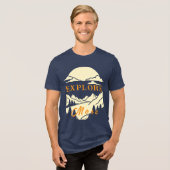 Mehr entdecken - Adventure-Inspiriert Tri-Blend Shirt (Vorderseite voll)