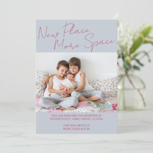 Mehr Platz Lässiges Skript-Foto bewegen Ankündigung (Stehend Vorderseite)