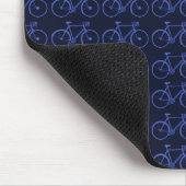 Mehrere blaue Fahrräder Mousepad (Ecke)