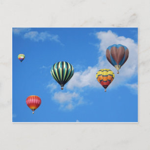 Mehrere Heißluftballons im Himmel Postkarte
