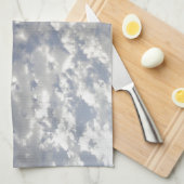 Mehrere Wolken, Sky View Handtuch (Viertel Falte)