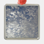 Mehrere Wolken, Sky View Ornament Aus Metall (Vorne)