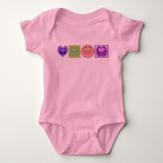 Mehrfache Herzen u. Farben Baby Strampler (Vorderseite)