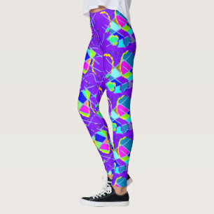Mehrfachmuster auf blauen lila Leggings
