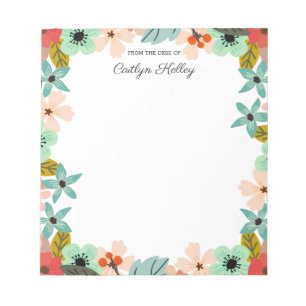 Mehrfarbige Blume vom Schreibtisch aus Personalisi Notizblock