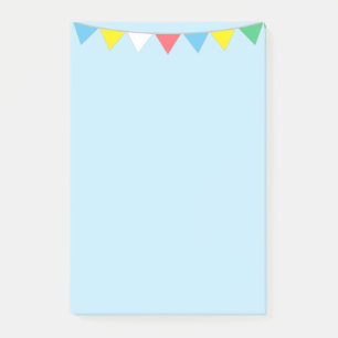 Mehrfarbige Flaggen auf Hellblau Post-it Klebezettel