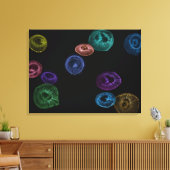 Mehrfarbige Gelee auf schwarzem Hintergrund Leinwanddruck (Insitu (Wohnzimmer))