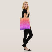 Mehrfarbige Mandala-Originalkunst  Tasche (Am Model)