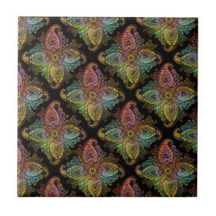 Mehrfarbige Paisley-Muster auf Schwarz Fliese