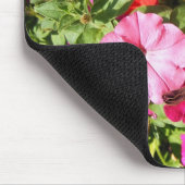 Mehrfarbige Petunien Mousepad (Ecke)