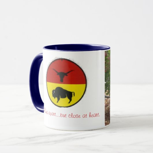 Meilen auseinander… aber nah am Herzen Tasse (Vorderseite Links)