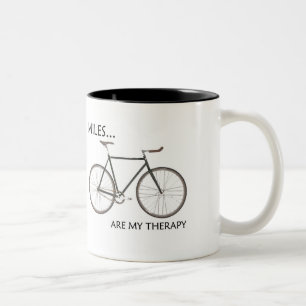 Meilen sind meine Therapie Zweifarbige Tasse