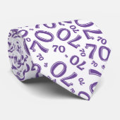 Meilenstein 70 Random Number Pattern Lila/weiß Krawatte (Gerollt)
