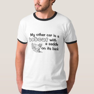 Mein anderes Auto ist ein Rotluchs mit einem T-Shirt