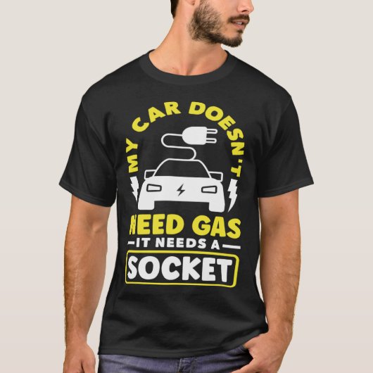 Mein Auto benötigt einen Elektrofahrzeug mit Socke T-Shirt (Vorderseite)