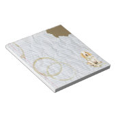 Mein Bracco Italiano hat meinen Lektionsplan angen Notizblock (angewinkelt)